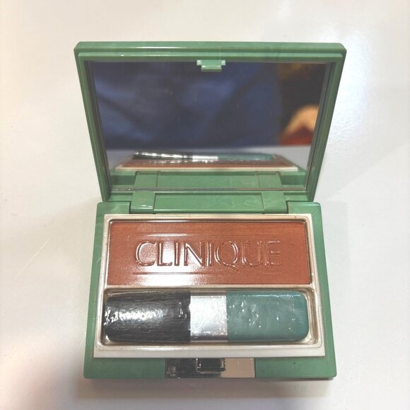 New Clinique Soft Pressed Powder Blusher # 02 Honey Blush 7.6g Full Size - Picture 1 of 3